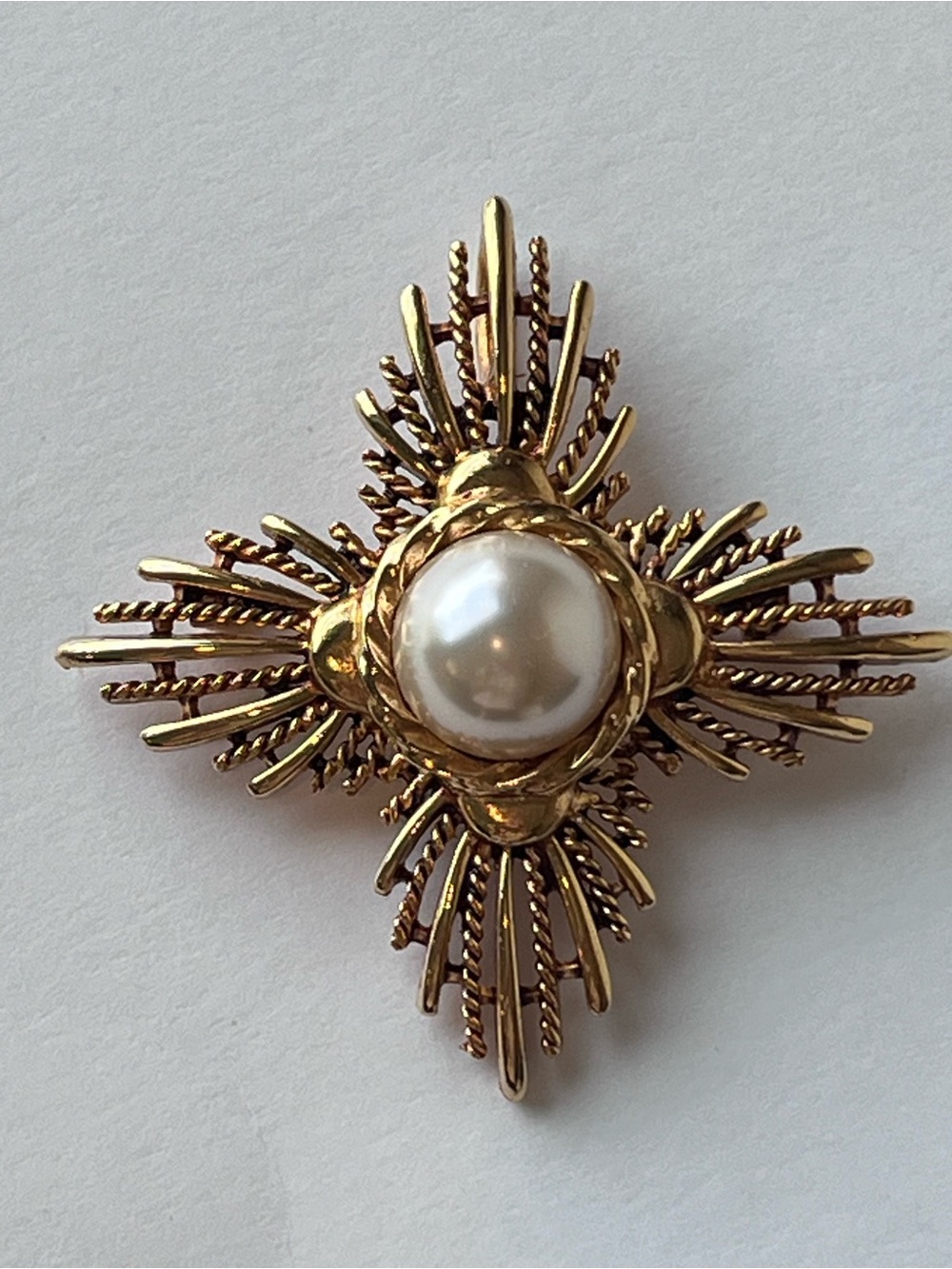 Vintage Premier Design Starburst Gold Tone Faux Pearl Statement Brooch